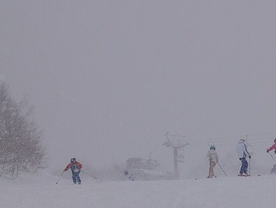 積雪　情報　白馬　松本市　スノーボードショップ　　2011 